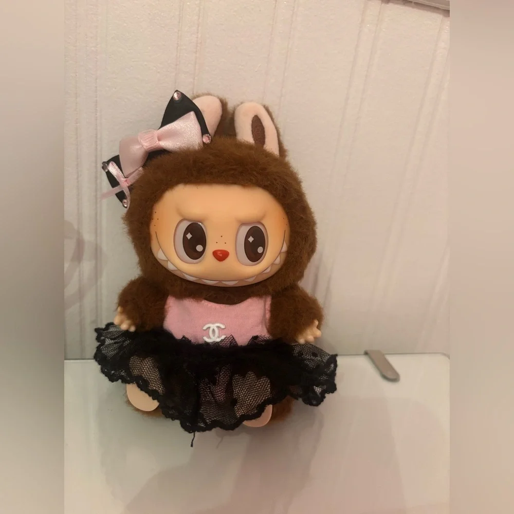 Labubu Outfits - Picture 2 of 3